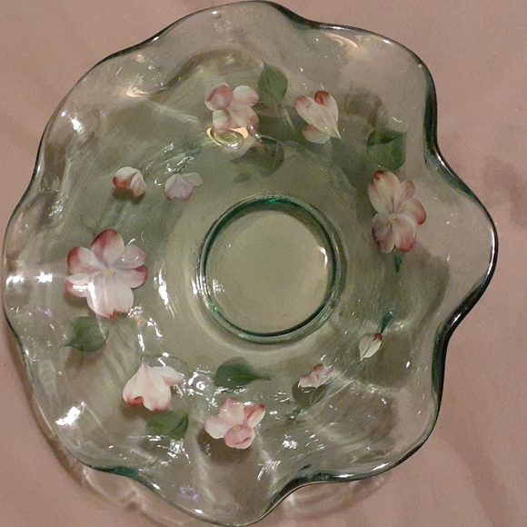 Fenton handpainted glass decorative bowl - Picture 7 of 7
